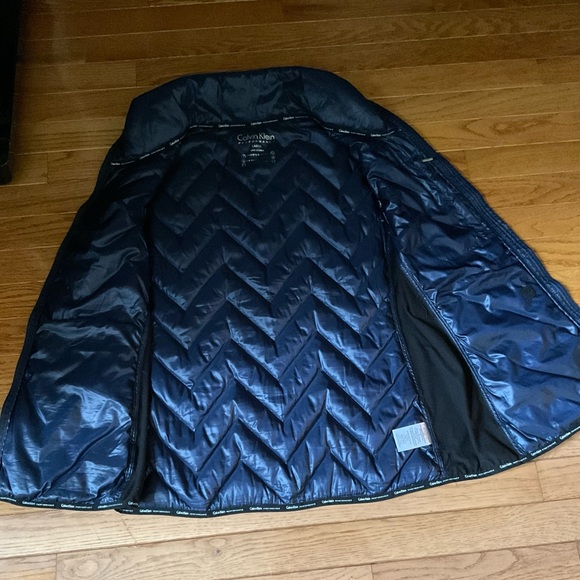 Men’s Calvin Klein Puffer Vest Size Large - Picture 3 of 7